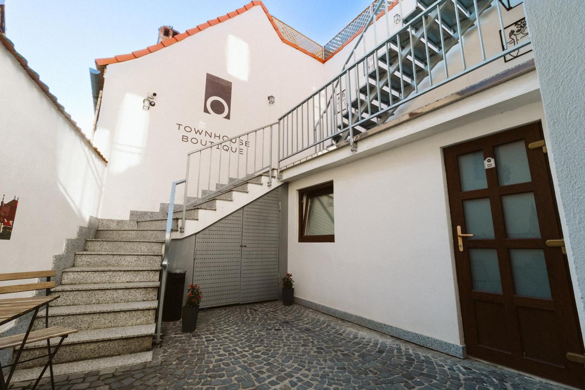 Townhouse Boutique Hotel Sibiu Bagian luar foto