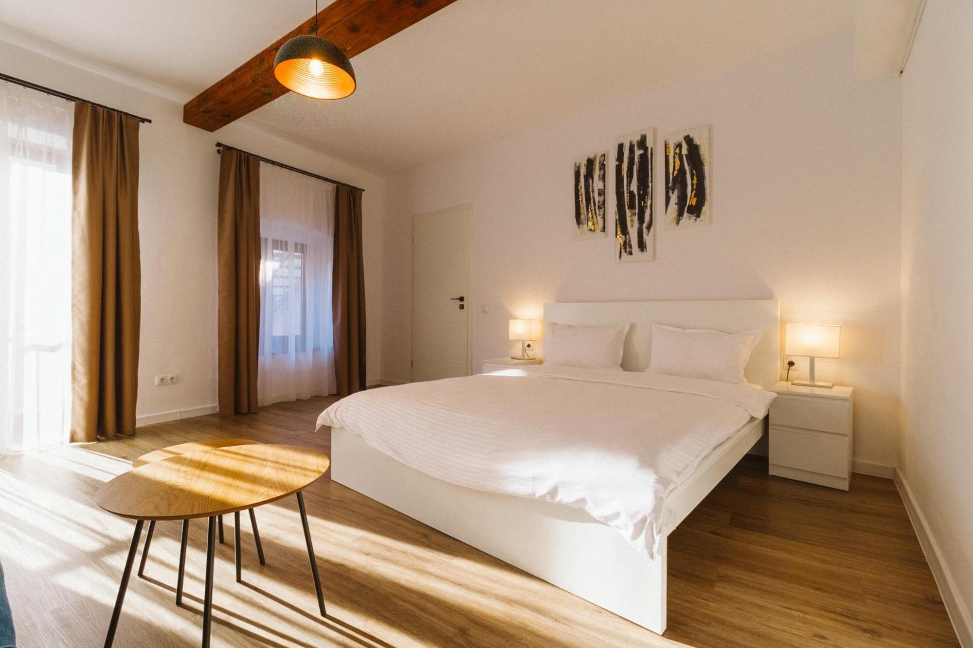 Townhouse Boutique Hotel Sibiu Bagian luar foto
